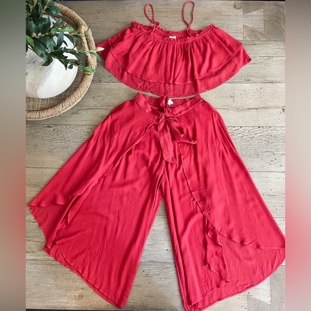 Chic Red Women's Two-Piece Jumpsuit